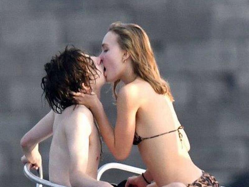 The Kiss of Timothée Chalamet and Lily-Rose Depp