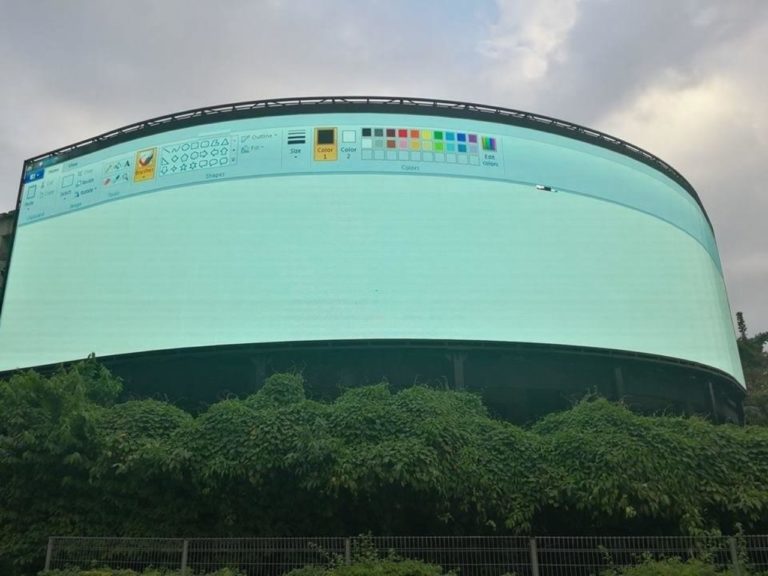 Multimedia Billboard with Paint