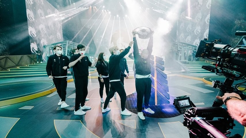 Комната Team Spirit на TI10