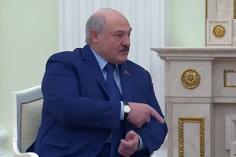 Я сейчас вам покажу, откуда готовилось нападение