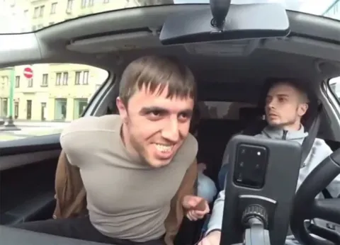 Мурад в такси