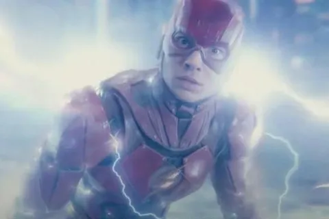 Flash Looking at Superman