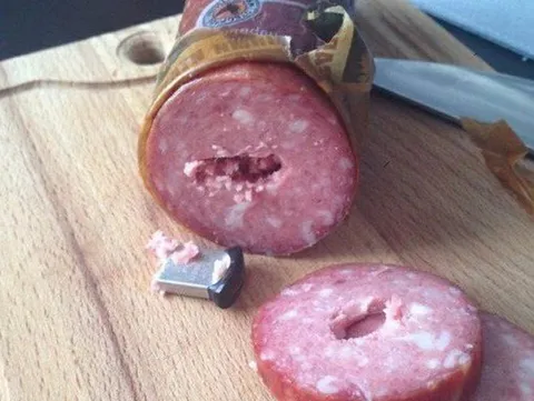 Флешка в колбасе