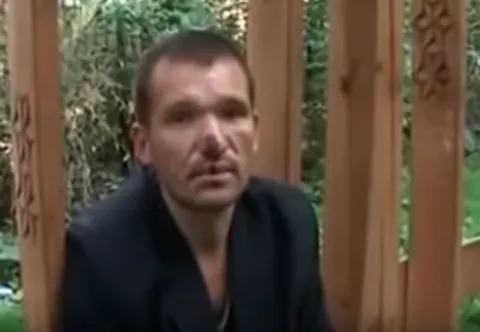 Я что, похож на абонента?
