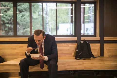 Navalny With Instant Noodles