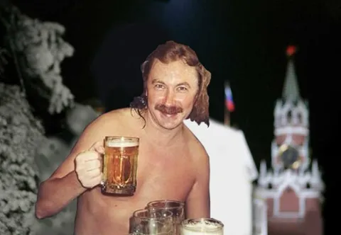 Игорь Николаев с пивом